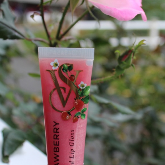 Victoria secret Strawberry Fizz lip Gloss NWT - Picture 2 of 2